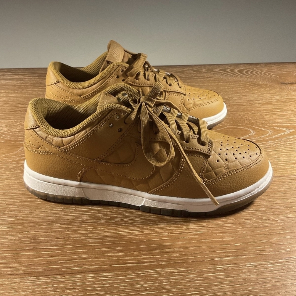 Nike Dunk Low Wheat